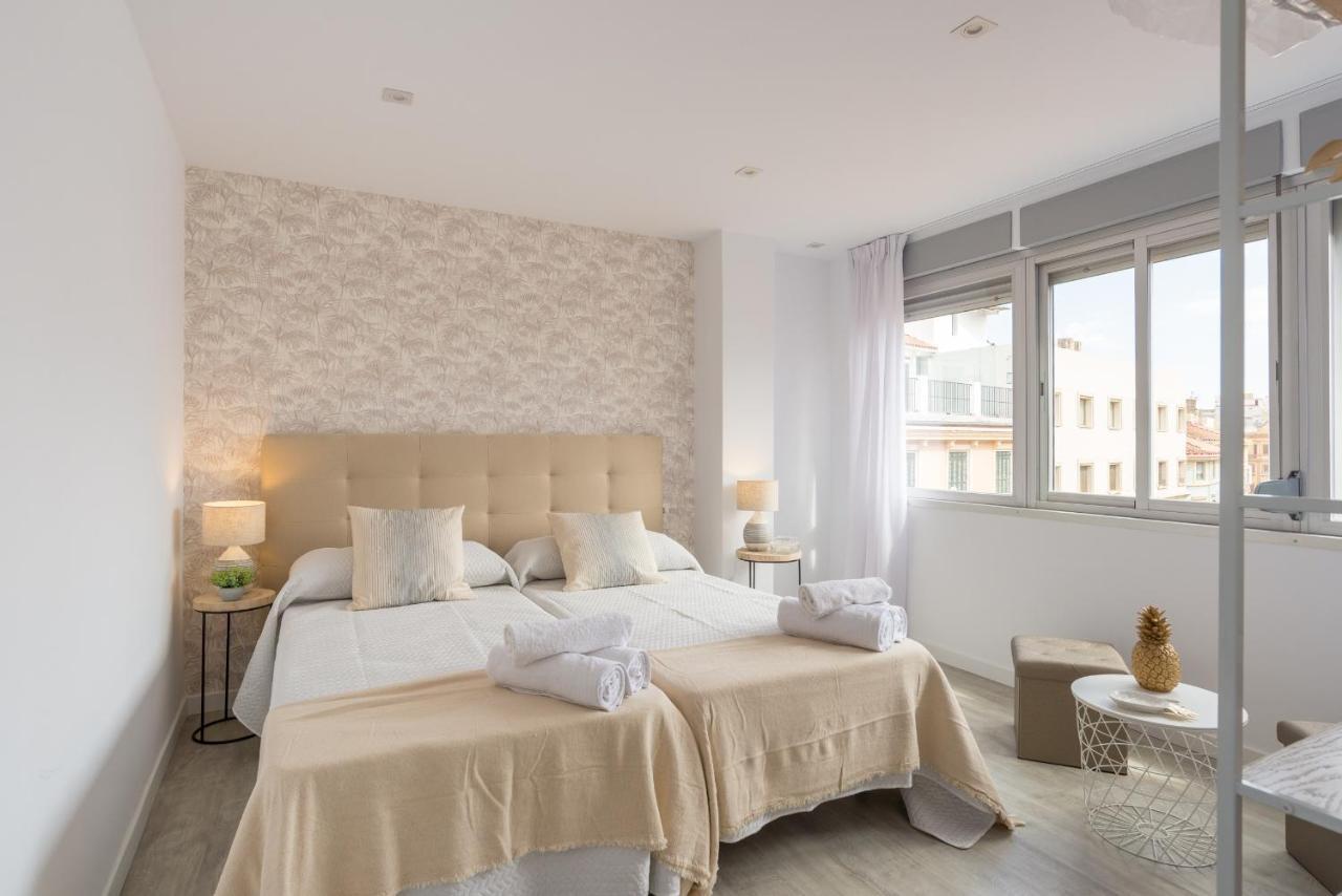 Urbe10 Angel Ganivet 2 Bedrooms Apartment Малага Экстерьер фото