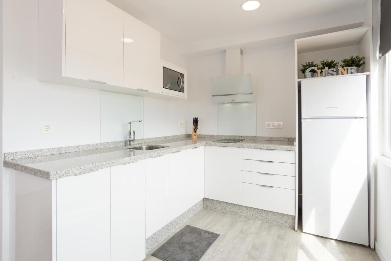 Urbe10 Angel Ganivet 2 Bedrooms Apartment Малага Экстерьер фото