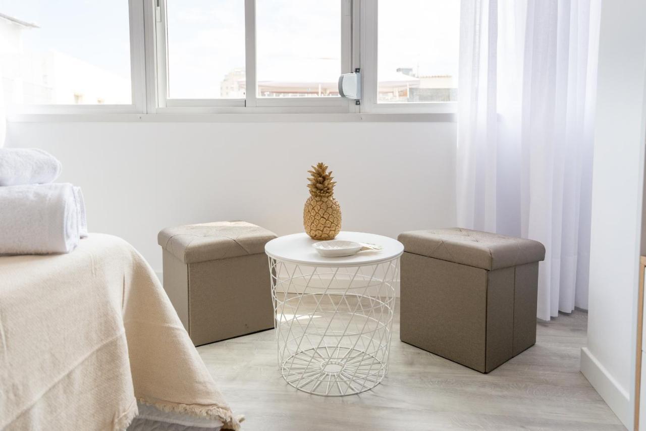 Urbe10 Angel Ganivet 2 Bedrooms Apartment Малага Экстерьер фото