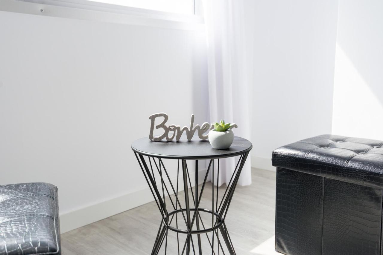 Urbe10 Angel Ganivet 2 Bedrooms Apartment Малага Экстерьер фото
